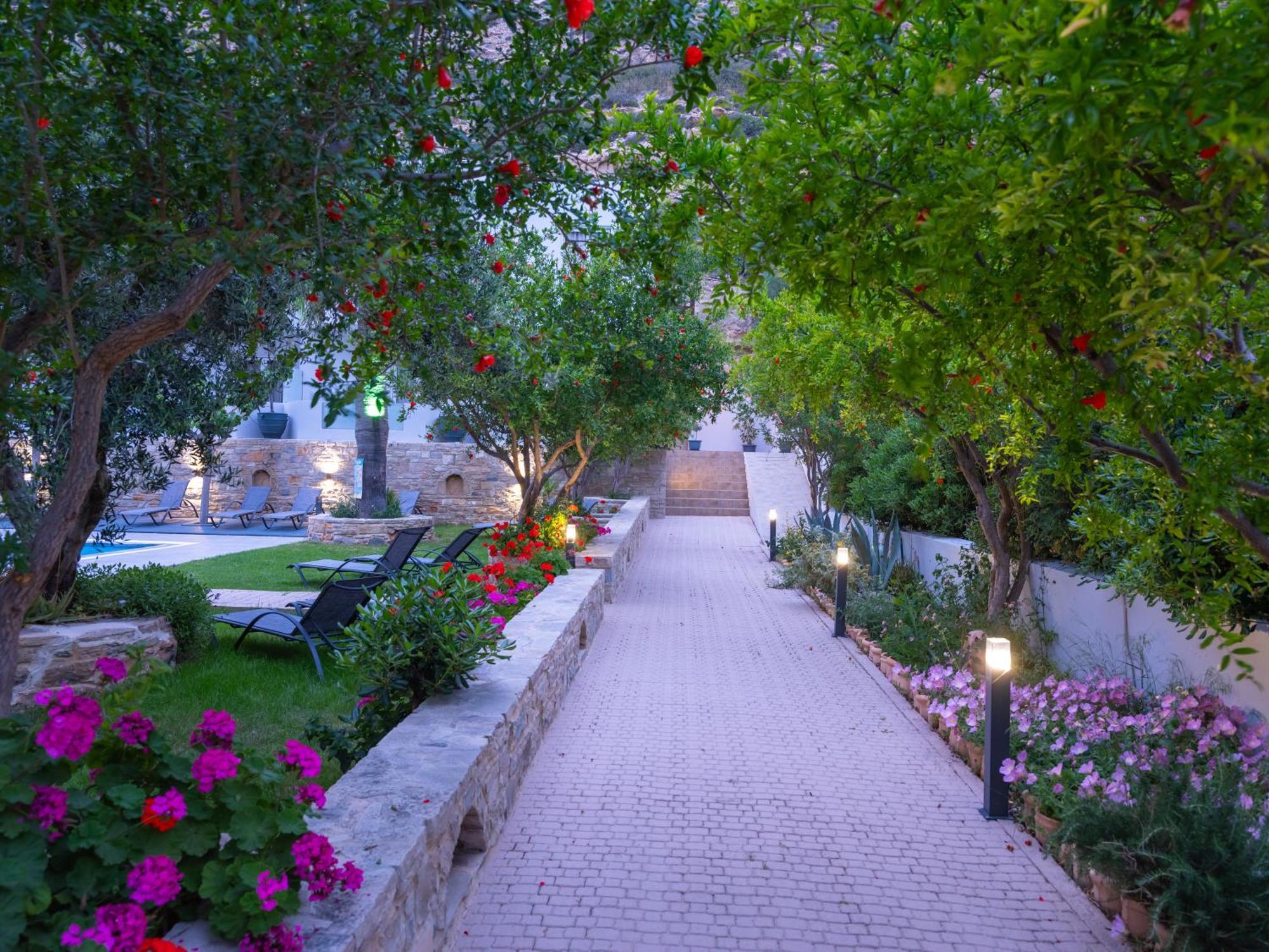 Calypso Hotel Matala  Exterior photo